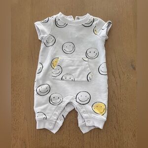 Gymboree smiley romper 0-3 months